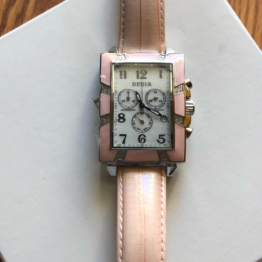 Ladies Watch - Picture 3 of 6